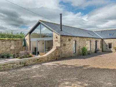Grey Hens: Remote Northumberland Cottage for Stress-Free Escapes