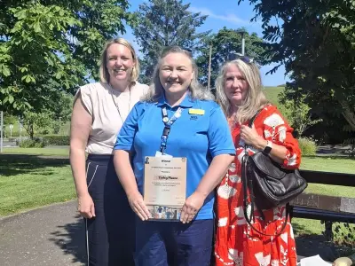 Home dialysis nurse Lesley Moore wins compassionate care award