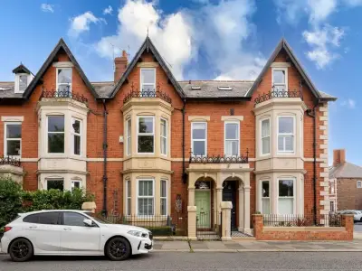 Jesmond Period Townhouse with Town Moor Views for Sale at £650,000