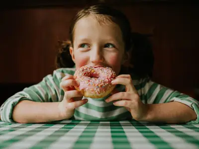 Kids Eat 1,146 Snacks a Year Costing Parents £1,059, Survey Finds