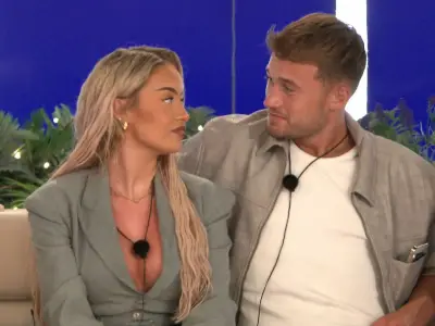 Love Island Chaos as Scots Islander Ellie Quits Show After Shock Dumping