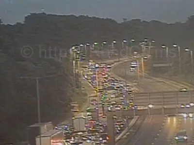 M60 Crash Shuts Motorway Between J16 Clifton and J17 Prestwich