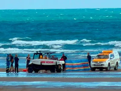 Man dies after getting into difficulty in sea off West Wittering beach