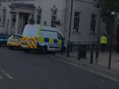 Man Hospitalised After Glassing Outside Rochdale Pub