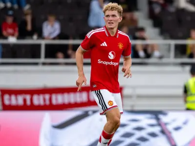 Michael Carrick praises Jacob Devaney after Man Utd vs Wrexham