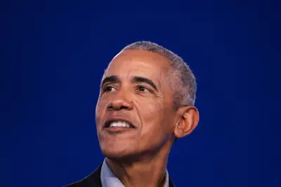 Obama remembers 'great musician' Glen Hansard after tragic death