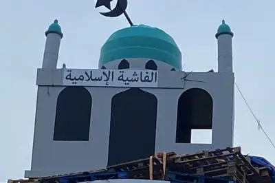 Police treat replica mosque on loyalist bonfire as hate crime in NI