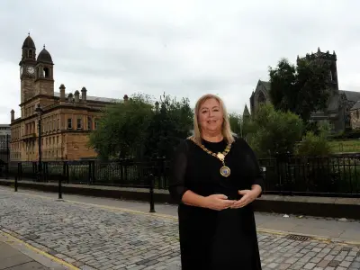 Renfrewshire Council Adopts Forces Children's Rights Charter Unanimously