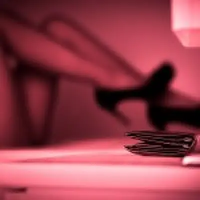Sex Workers Face Debanking: Lily Phillips Case Sparks Fear of Financial Exclusion