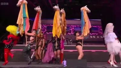 Shania Twain, 60, Stuns in Hot Pants at New York Show