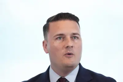 Streeting Urges MPs to Summon NHS Bosses Over Maternity Scandal