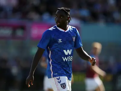 Sunderland Transfer Resolve Tested by Turkish Side Eyüpspor for Abdullahi