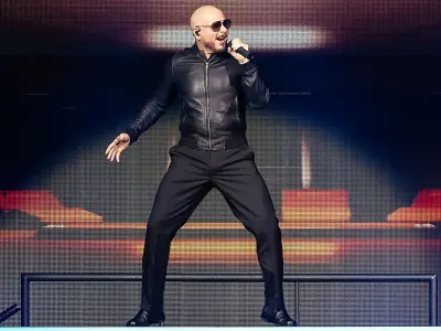 Two Arrested at Pitbull Concert in Glasgow After Police Assault