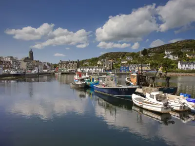Two women divers die in Loch Fyne rescue operation