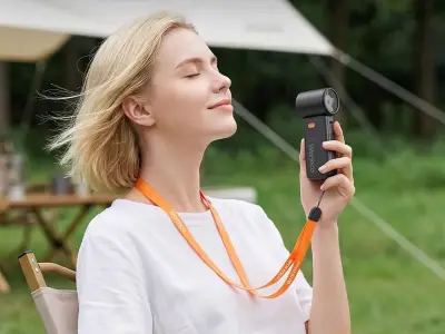 Warmco Handheld Fan Offers 'Rapid Relief' in Heatwave, Shoppers Say