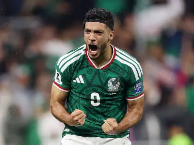 Why Raul Jimenez Wears a Headband: Protective Strap Explained