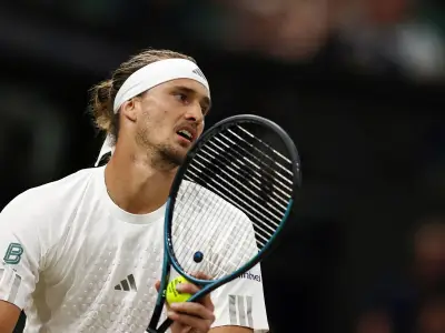 Wimbledon Curfew Suspends Zverev vs Lehecka Match
