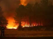 10,000 Flee Wildfire 'Fire Tornado' in French Holiday Hotspot