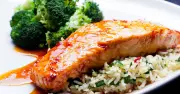 30-Minute Salmon Traybake Recipe: Easy, Healthy Summer Dinner