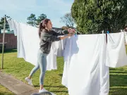 35p Tesco Vinegar Keeps Laundry Soft When Dried Outside