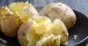 65p Baking Soda Trick for Perfectly Fluffy Jacket Potatoes with Crisp Skin