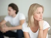 Agony Aunt Advises on Gambling Debt and Moving Out
