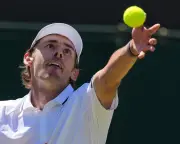 Alex de Minaur warms to Wimbledon task with win over Adrian Mannarino