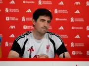 Andoni Iraola's First Press Conference: Elliott and Transfer Plans