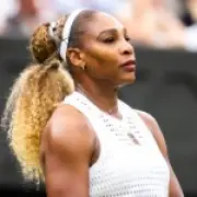 Andy Roddick reacts to Serena Williams breaking strict Wimbledon rule after return