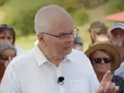 Antiques Roadshow Guest Stunned as Jewels Valued Over £30k