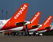 Apollo Enters Bidding War for EasyJet with £5.7bn Offer