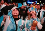 Argentina Fans Console Themselves After World Cup Final Loss to Spain