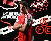 Arsenal sign Greece forward Christos Tzolis from Club Brugge for £34m