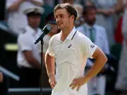 Arthur Fery undergoes nosebleed procedure before Wimbledon semi vs Zverev