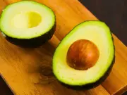 Avocados Last Longer Without Browning With Simple Kitchen Item