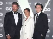 Beckhams Ignore Brooklyn's Demands in Anniversary Tributes