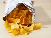 Brits Urged to Stockpile Oats, Sardines, Crisps for Russian Cyber-Attack