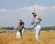 Bryson DeChambeau Makes Par on 5, Stays at -4 in Round
