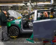Carmakers Lobbied UK to Revoke 2035 Petrol and Diesel Car Ban