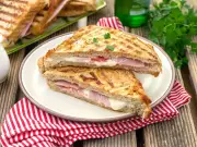 Cheese Toastie Upgrade: Swap Ham for Smoked Salmon for a Creamier, Saltier Twist