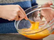 Chef's Secret to Creamy Scrambled Eggs Without Milk Revealed