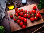 Cherry tomatoes healthier than heritage due to skin ratio, says nutritionist