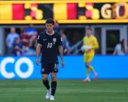 Christian Pulisic Out for Weeks After Leg Fracture in US World Cup Loss