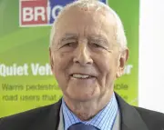 Christopher Hanson-Abbott, reversing alarm pioneer, dies at 92