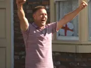 Coronation Street Fans Cheer Last-Minute World Cup Scene After England Win