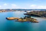 Couple Swap London for Private Island, Return a Decade Later