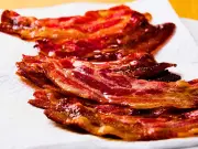 Crispier Bacon Achieved by Ditching Oil and Using Water Instead