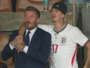 David Beckham Sings Wonderwall with Kids After England Win, Brooklyn Missing