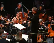 Dean premiere and Weir shimmer at BBCSSO Proms concert