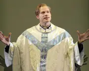 Doubt: A Parable Review – Sam Reid and Pamela Rabe Electrify in Sydney Theatre Company Production